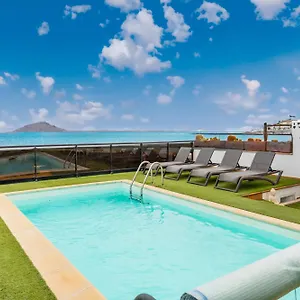 Villa Oasis Beachfront By Holidays Spain